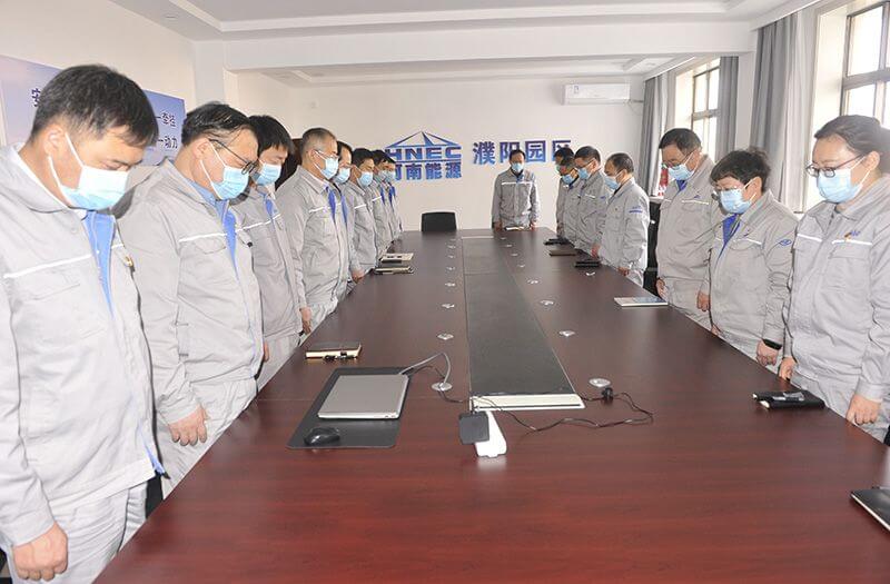 濮阳园区宽大干部职工沉痛悼想江泽民同道